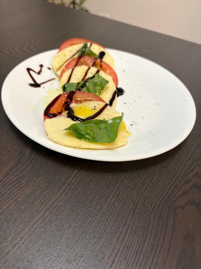 Insalata Caprese — Free Video Tutorial